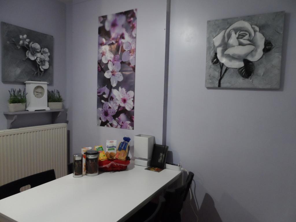 Vakantiestudio Ciney Chapois Ngoại thất bức ảnh